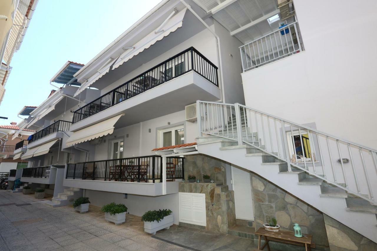 Eleni Rooms Pefkohori Exterior photo