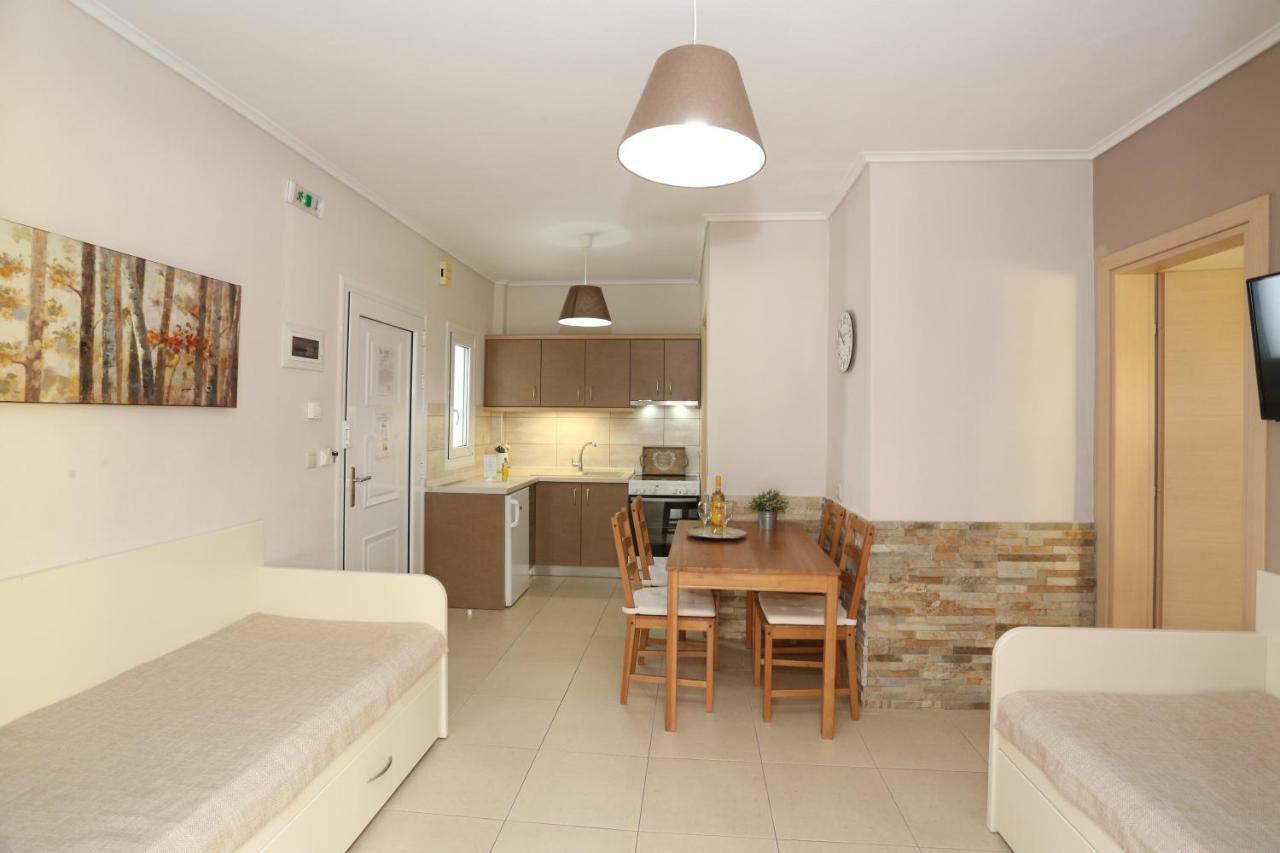 Eleni Rooms Pefkohori Exterior photo