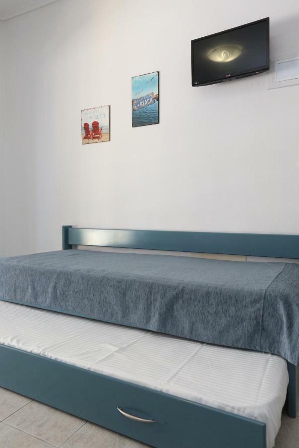 Eleni Rooms Pefkohori Exterior photo